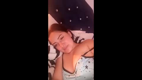 Snapshot of misnicol chatting on April 13, 2026, 12:16 am Nicol online show from April 13, 2026, 12:16 am