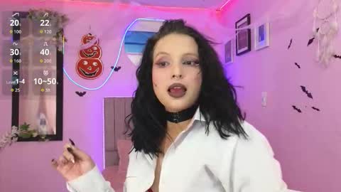 Snapshot of misofialeal chatting on October 22, 2025, 6:51 pm misofialeal online show from October 22, 2025, 6:51 pm