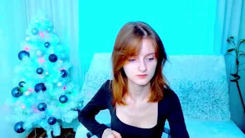 Snapshot of miss___alisa chatting on December 20, 2025, 8:32 am Alisa NONNUDE online show from December 20, 2025, 8:32 am