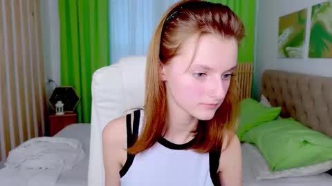 Snapshot of miss___alisa chatting on February 1, 2026, 2:15 pm Alisa NONNUDE online show from February 1, 2026, 2:15 pm