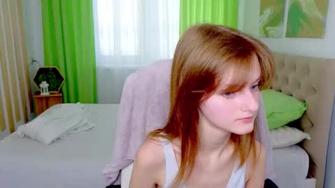 Snapshot of miss___alisa chatting on February 4, 2026, 1:17 pm Alisa NONNUDE online show from February 4, 2026, 1:17 pm