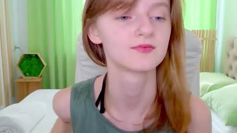 Snapshot of miss___alisa chatting on March 1, 2026, 1:02 pm Alisa NONNUDE online show from March 1, 2026, 1:02 pm