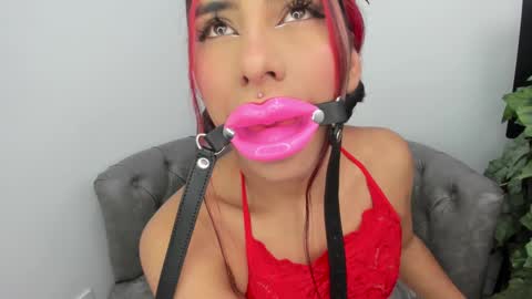 Snapshot of miss___allison chatting on March 5, 2025, 11:17 am Allison online show from March 5, 2025, 11:17 am