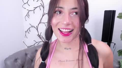 Snapshot of miss___charlotte chatting on February 13, 2025, 6:16 pm Charlotte online show from February 13, 2025, 6:16 pm