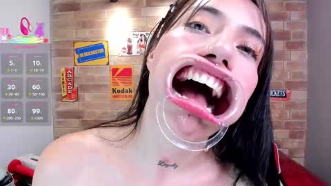 Snapshot of miss___charlotte chatting on March 6, 2025, 12:21 am Charlotte online show from March 6, 2025, 12:21 am