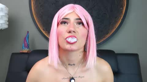 Snapshot of miss___charlotte chatting on October 28, 2025, 6:21 pm Charlotte online show from October 28, 2025, 6:21 pm