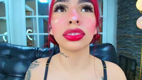 Snapshot of miss__abigail chatting on November 14, 2025, 10:58 am Abigail online show from November 14, 2025, 10:58 am