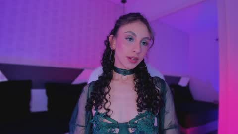 Snapshot of miss__charlotte_ chatting on February 3, 2025, 5:18 am Charlotte online show from February 3, 2025, 5:18 am