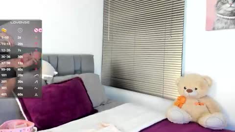 Snapshot of miss__jones_ chatting on November 17, 2025, 12:16 am miss__jones_ online show from November 17, 2025, 12:16 am