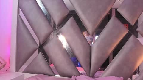 Snapshot of miss__lola chatting on February 18, 2025, 8:36 pm Soy lola online show from February 18, 2025, 8:36 pm