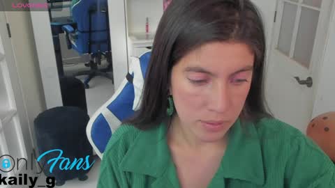 miss_adams01 online show from April 30, 2026, 8:57 pm