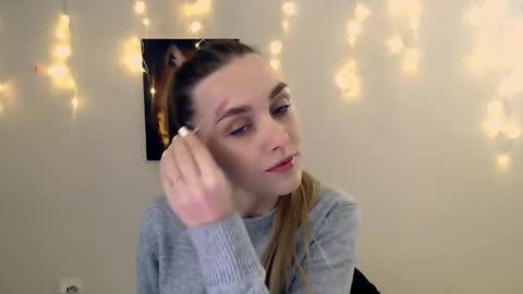 Snapshot of miss_angelina_ chatting on November 24, 2025, 9:53 am Angelina online show from November 24, 2025, 9:53 am