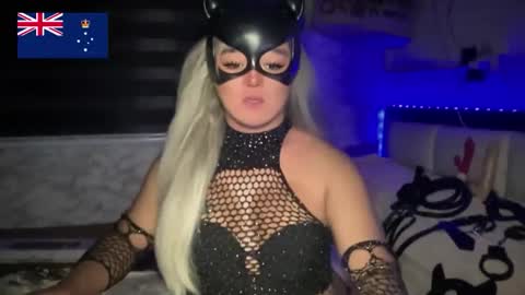 Call me  Miss Antonette  online show from May 21, 2026, 12:17 am