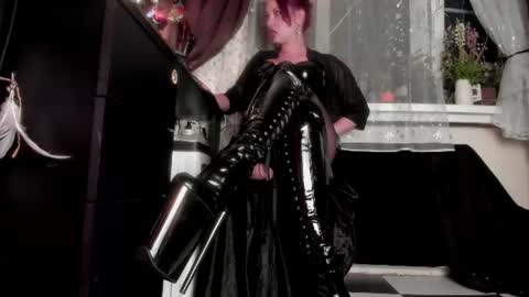 missAsmodeus online show from June 20, 2026, 9:50 pm