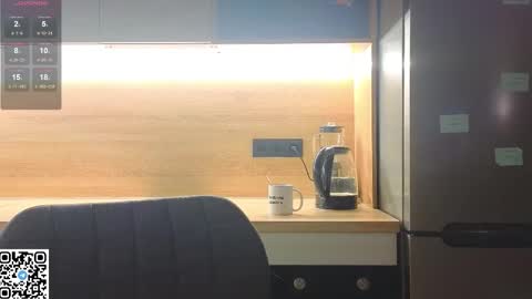 Snapshot of miss_bubbles chatting on October 21, 2025, 12:22 am Sandy online show from October 21, 2025, 12:22 am