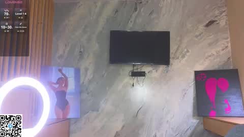 Snapshot of miss_bubbles chatting on November 20, 2025, 12:55 am Sandy online show from November 20, 2025, 12:55 am