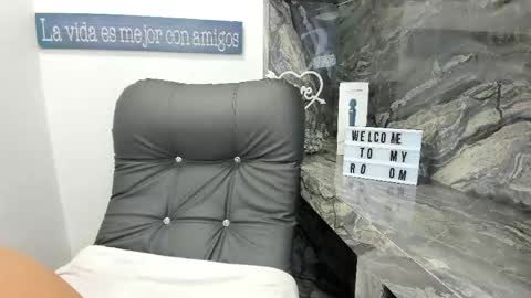 Danika online show from April 30, 2026, 11:05 am