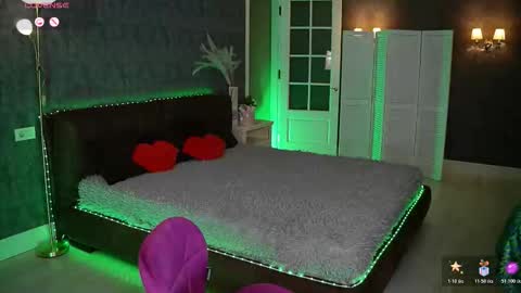 Snapshot of miss_elias chatting on February 5, 2026, 12:15 am Elia online show from February 5, 2026, 12:15 am