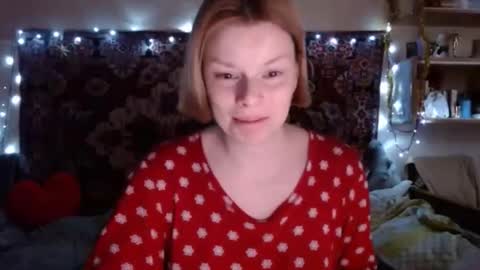 Snapshot of miss_elistia_ chatting on December 4, 2024, 12:03 pm Elis online show from December 4, 2024, 12:03 pm