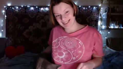 Snapshot of miss_elistia_ chatting on December 16, 2024, 4:38 pm Elis online show from December 16, 2024, 4:38 pm