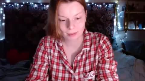 Snapshot of miss_elistia_ chatting on January 5, 2025, 3:55 pm Elis online show from January 5, 2025, 3:55 pm