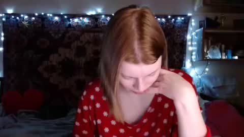Snapshot of miss_elistia_ chatting on January 15, 2025, 3:18 pm Elis online show from January 15, 2025, 3:18 pm