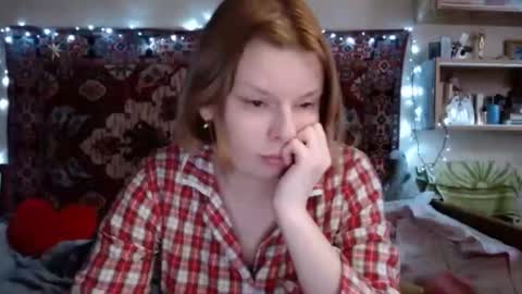 Snapshot of miss_elistia_ chatting on March 5, 2025, 2:12 pm Elis online show from March 5, 2025, 2:12 pm