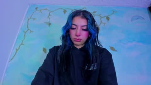 miss_evans_ online show from December 2, 2025, 1:22 am