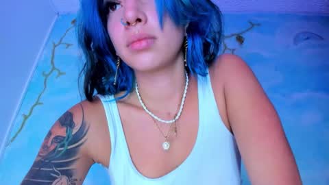 miss_evans_ online show from March 18, 2026, 2:37 am