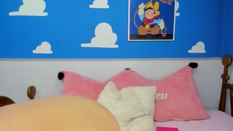 Snapshot of miss_evolet chatting on October 16, 2025, 11:00 am Evoleth online show from October 16, 2025, 11:00 am