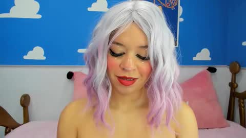 Snapshot of miss_evolet chatting on October 28, 2025, 11:03 am Evoleth online show from October 28, 2025, 11:03 am