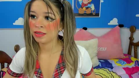 Snapshot of miss_evolet chatting on October 30, 2025, 11:00 am Evoleth online show from October 30, 2025, 11:00 am