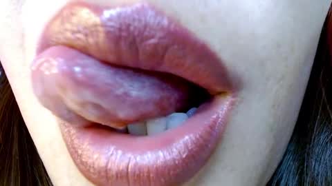 Snapshot of miss_evoleth2 chatting on January 26, 2025, 9:08 am Miss Evoleth online show from January 26, 2025, 9:08 am