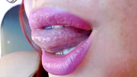 Snapshot of miss_evoleth2 chatting on January 28, 2025, 8:04 am Miss Evoleth online show from January 28, 2025, 8:04 am
