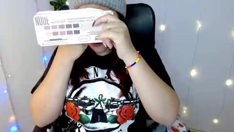 Snapshot of miss_evoleth2 chatting on January 28, 2025, 11:39 pm Miss Evoleth online show from January 28, 2025, 11:39 pm