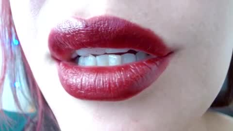 Snapshot of miss_evoleth2 chatting on January 31, 2025, 7:51 pm Miss Evoleth online show from January 31, 2025, 7:51 pm