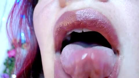Snapshot of miss_evoleth2 chatting on February 17, 2025, 11:13 am Miss Evoleth online show from February 17, 2025, 11:13 am