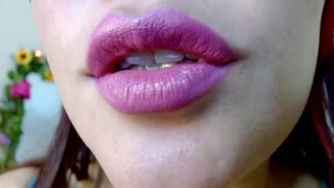 Snapshot of miss_evoleth2 chatting on March 6, 2025, 2:18 pm Miss Evoleth online show from March 6, 2025, 2:18 pm