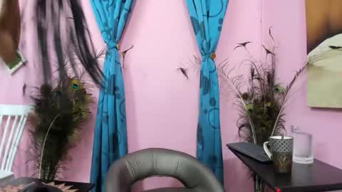 Monica Patricia online show from October 1, 2025, 10:32 am