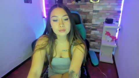 Snapshot of miss_isabella_m chatting on January 30, 2025, 12:27 pm Isabella online show from January 30, 2025, 12:27 pm