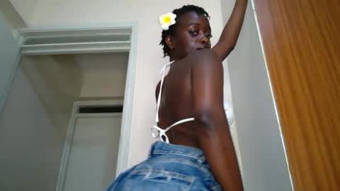 Snapshot of miss_jamilla255 chatting on November 5, 2025, 7:08 am SensuElle WHAT I DONT SHOW HERE... YOULL ONLY SEE IN PRIVATE online show from November 5, 2025, 7:08 am