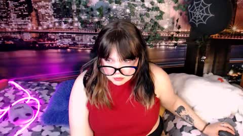 Snapshot of miss_kapriz_love chatting on October 18, 2025, 5:14 pm Eva online show from October 18, 2025, 5:14 pm