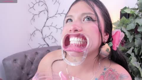 Snapshot of miss_keisi chatting on January 31, 2025, 11:03 pm Keisi online show from January 31, 2025, 11:03 pm