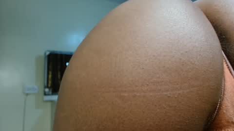 Snapshot of miss_kiarrafit chatting on December 14, 2024, 9:51 am Miss Kiarrafit online show from December 14, 2024, 9:51 am