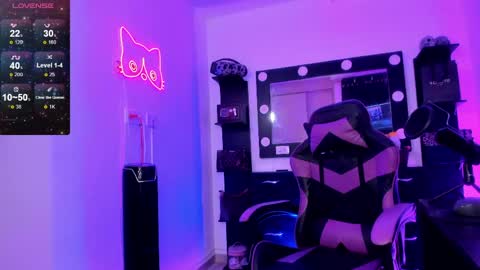Snapshot of miss_kittyn chatting on May 3, 2026, 11:00 pm Miss Kittyn online show from May 3, 2026, 11:00 pm