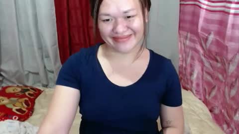 Snapshot of miss_leah07 chatting on February 22, 2026, 6:57 am miss_leah07 online show from February 22, 2026, 6:57 am