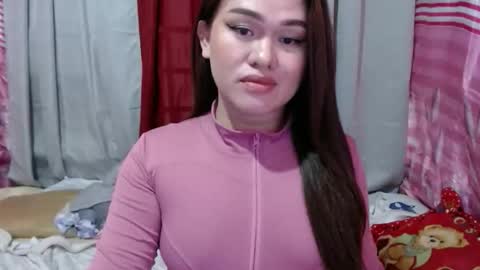 Snapshot of miss_leah07 chatting on March 5, 2026, 8:32 am miss_leah07 online show from March 5, 2026, 8:32 am