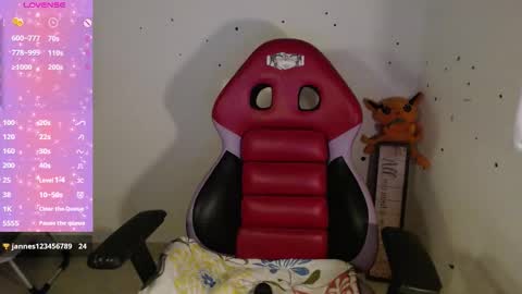 Snapshot of miss_ly_ chatting on February 4, 2026, 9:42 pm ly independent model online show from February 4, 2026, 9:42 pm