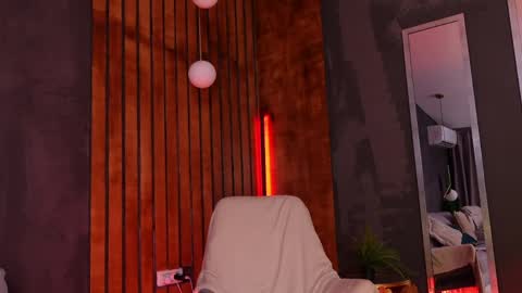 Snapshot of miss_m chatting on May 26, 2026, 8:05 pm miss_m online show from May 26, 2026, 8:05 pm