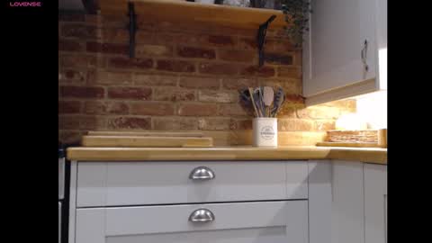 Snapshot of miss_married chatting on February 7, 2026, 9:02 am Anna online show from February 7, 2026, 9:02 am